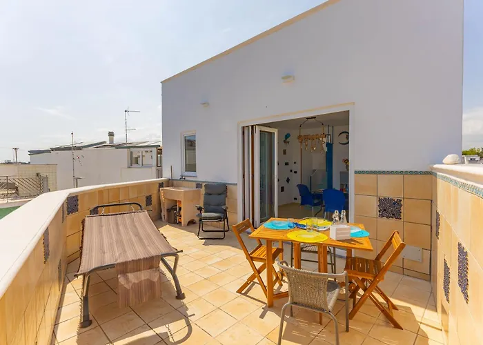 Golden Shore Casa de Férias Bari