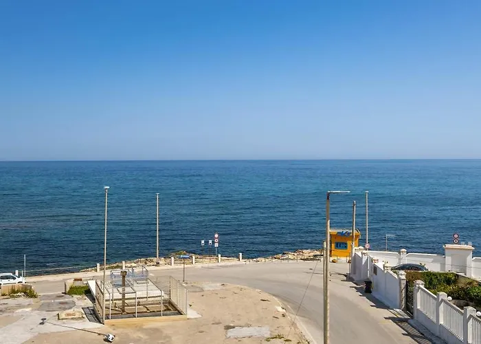 Golden Shore Casa de Férias Bari